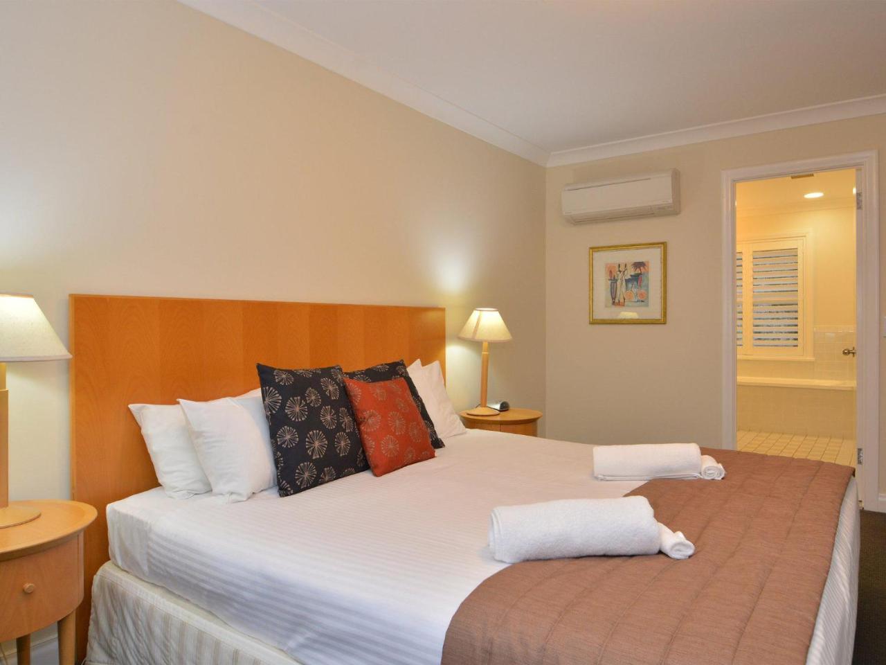 Villa 3Br De Saran Villa Located Within Cypress Lakes Resort Pokolbin Dış mekan fotoğraf